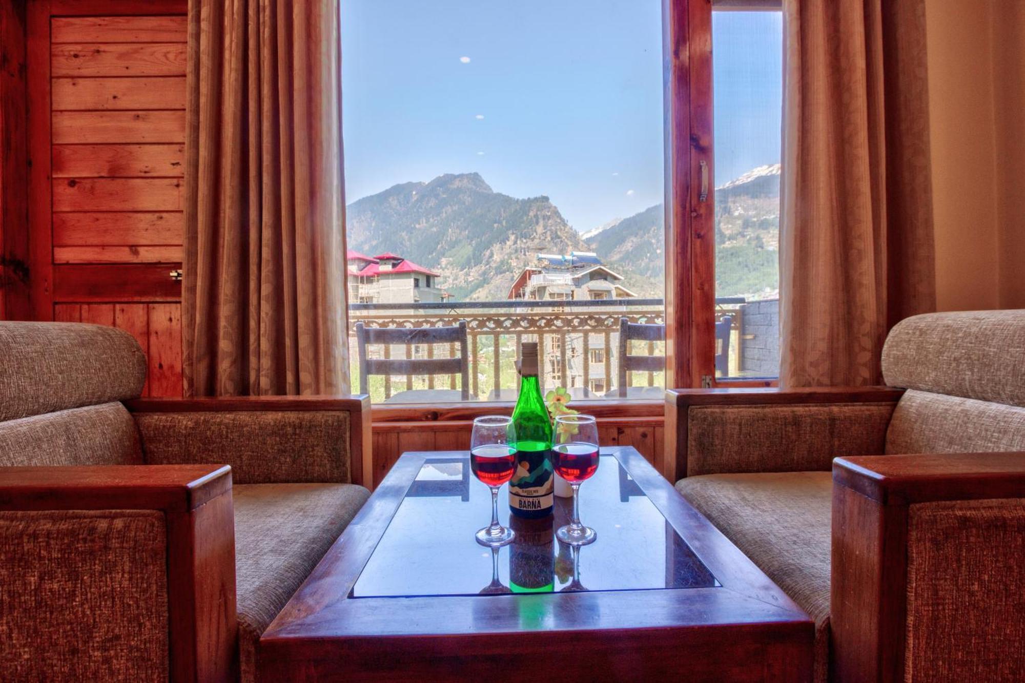 Kanyal By Neel Mahadev Hotel *